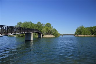 Small bridges to islands in the Saint Lawrence River