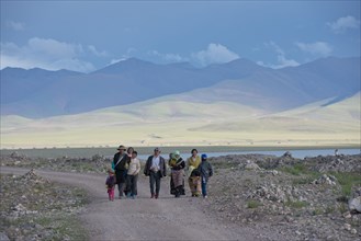Tibetan family on a pilgrimage circling the Tashi Dor peninsula at Namtso Lake