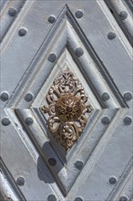 Doorknob on the entrance portal of the former Domherrenhof