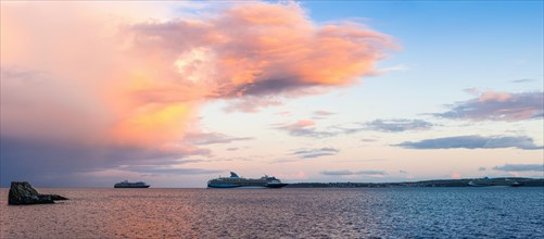 Sunset over Cruise ferries in Torquay