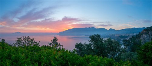 Dawn in front of sunrise