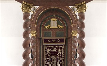 Detail of the Torah shrine in the synagogue