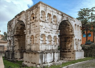 Arch of Janus