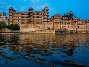 City Palace and Lake Pichola in the evening light