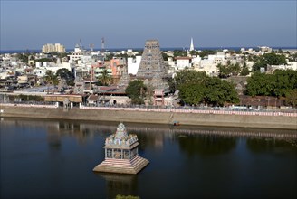 Bird's eye view of the Chennai city & Kapaleeshvara temple with tank