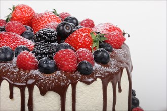 Berry cake