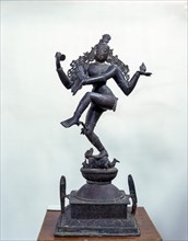 Nataraja 16th Century Bronze Sculpture in Tamil Nadu