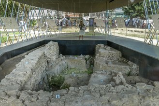 Archaeological showcase
