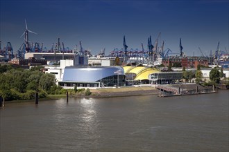 Theater im Hafen