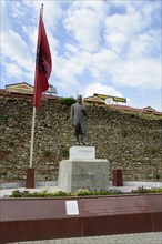 Monument Aoif Pashe Elbasani