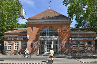 Sonnenallee train station