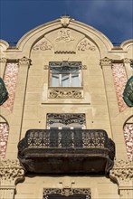 Art Nouveau Building Casa Punt de Ganxo (Punto de Gancho) 1906