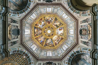 Dome with fresco and marble incrustations in the Mausoleum of the Medici Grand Dukes