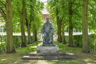 Emil fisherman Monument