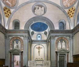 Central room with apse and altar