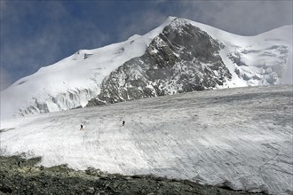 Bishorn above the Turtmangletscher