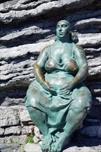 Statue Mother Earth