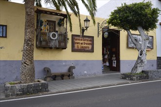 Typical souvenir shop in Garachico
