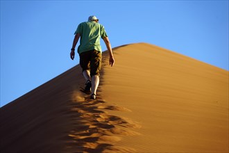 Hikers on Dune 45