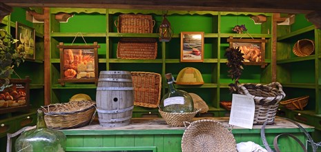 Exhibition and displays in the souvenir shop at Casa de los Balcones
