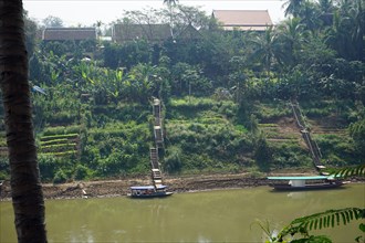 Banks of the Kam Khan