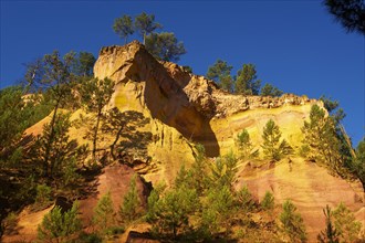 Roussillon ochre rocks