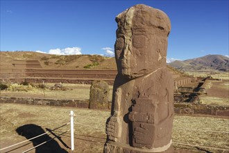 Fraile monolith or monk monolith of the pre-Inca period in the ruins of Tiwanaku