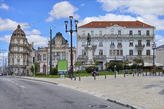 Largo da Portagem square or Toll Square