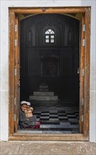 Young students in the Mausoleum of Mirwais Khan Hotaki