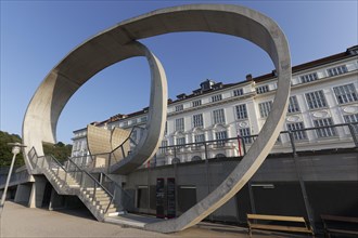 Sculpture Loops by Peanutz Architects