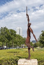 The Balance Sculpture by Antonio MariÌ