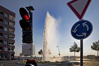 Monheim Geyser in the closed roundabout during eruption