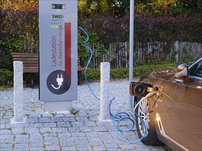 Vehicle charging electricity