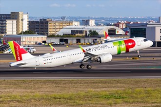A TAP Air Portugal Airbus A321neo with registration CS-TXH at Lisbon Airport