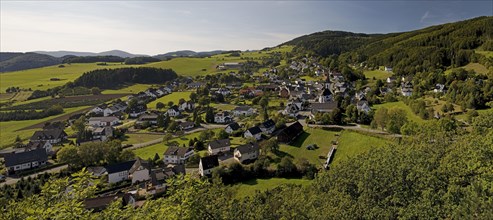 Panorama with view of the district Duedinghausen of the town Medebach