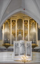 Sauer organ from 1998-1999 in the city church of St. Peter and Paul