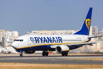 A Ryanair Boeing 737-800 aircraft with registration number EI-EBA at Faro Airport