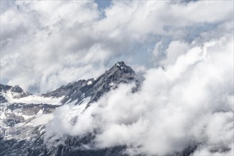 Zugspitze summit