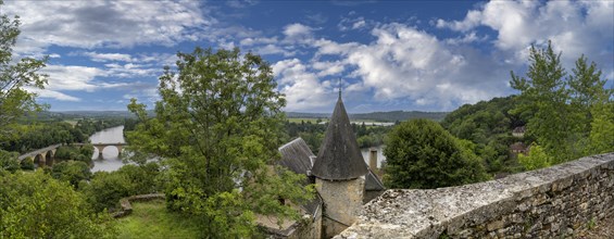 View from the panoramic garden of Limeuil