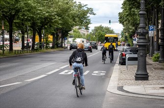 Cyclist on the bus lane Unter den Linden