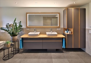 Modern bathroom