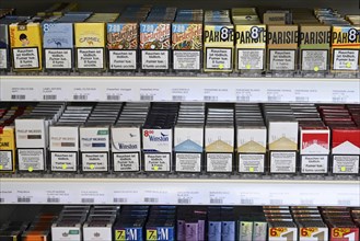 Sales shelf with cigarettes