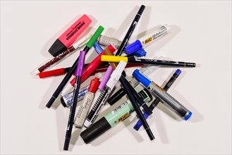 Various felt tip pens