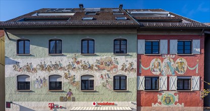 The painted house front in the historic old town commemorates the stay of Marie-Louise of Austria in Wangen on 4 silver hake