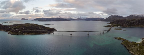 Road bridge to Sommaroy