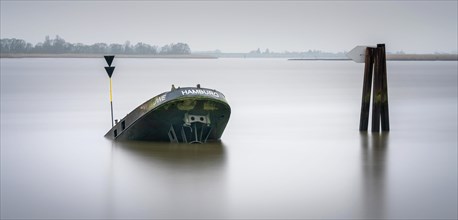 Stern of the stranded barge Uwe in the Elbe near Blankenese