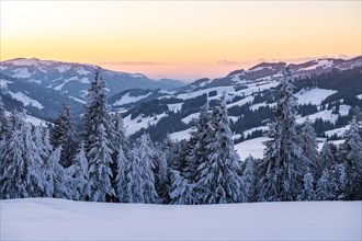 Snow-covered winter landscape on the Gurnigel Pass