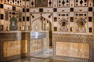 Mirror Palace Sheesh Mahal