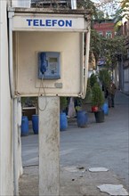 Open telephone box in the Eminoenue district