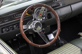 Steering wheel in a vintage car